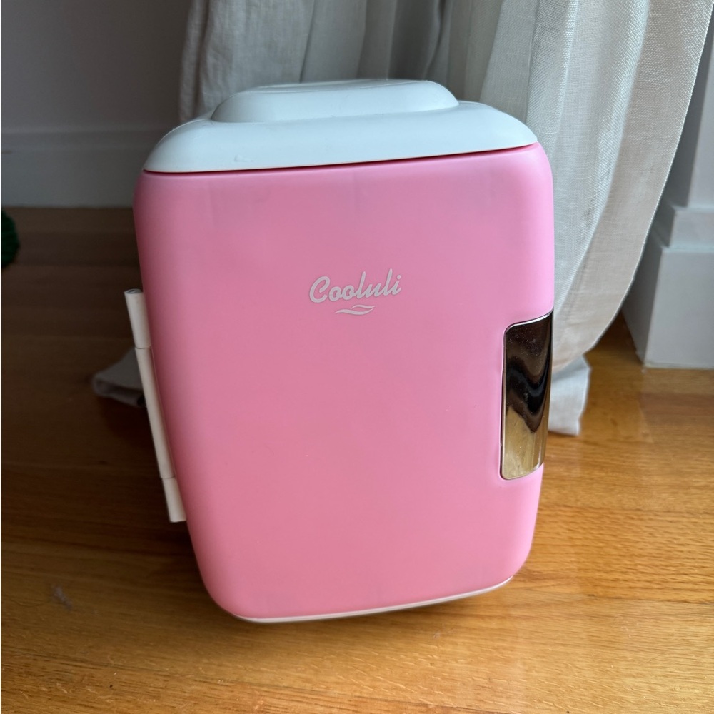 Cooluli Beauty Fridge